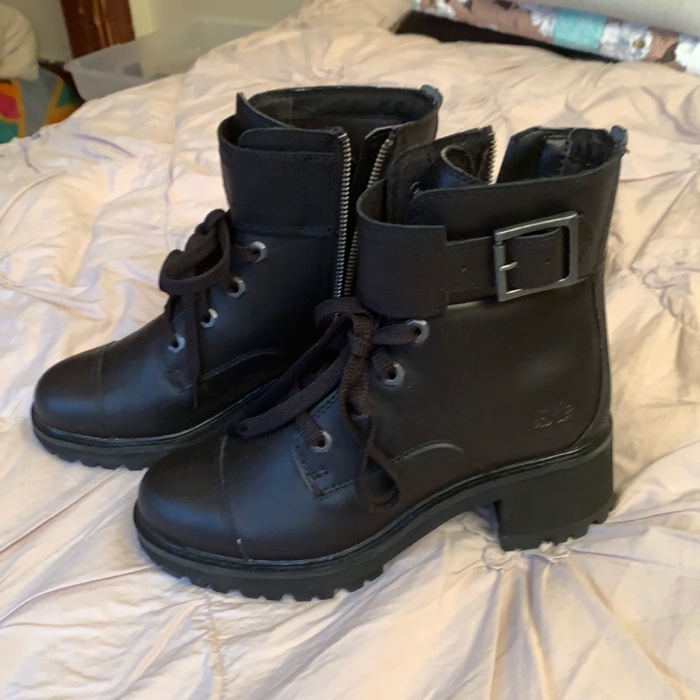 Brand new leather Timberland boots